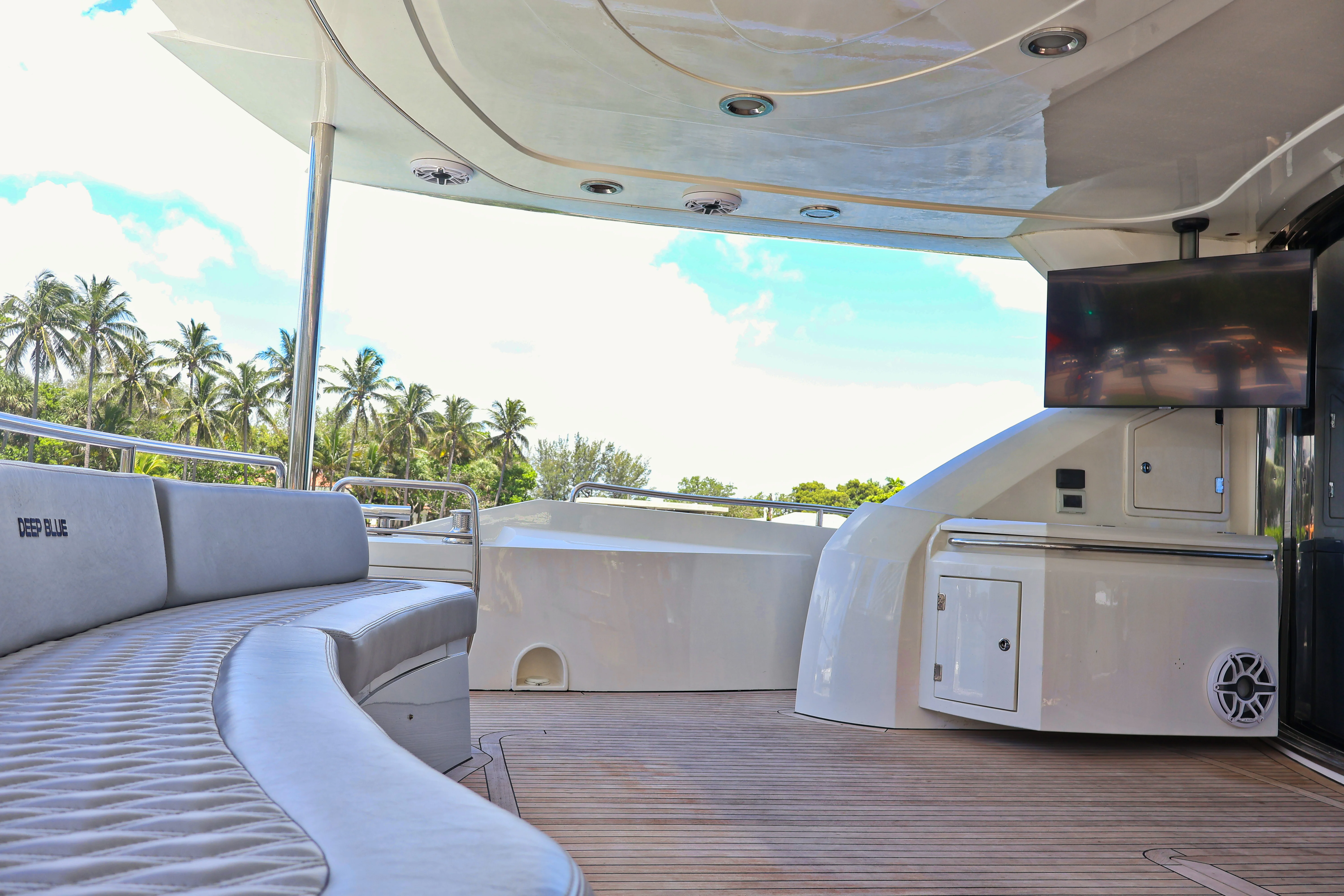90ft Sunseeker Deep Blue half deck view